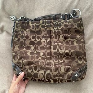 🛍Coach signature hobo bag!!!!